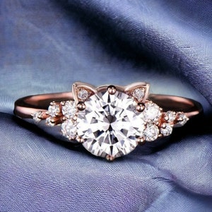Kat verlovingsring 7 mm ronde moissaniet ring unieke kat moissaniet cluster ring sneeuwjacht ring gouden kat ring verjaardagscadeau voor kattenliefhebber