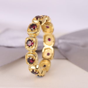 Vintage Garnet Band: 14k Gold January Birthstone Ring
