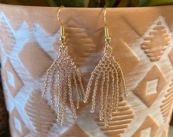 Small Hand-Beaded Earrings - Pale Pink