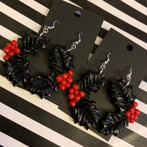 Creepmas Stechpalmen Ohrringe