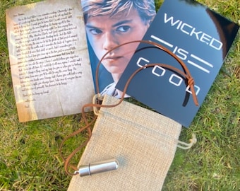 Newt necklace