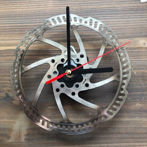 Wanduhr Uhr aus Fahrrad MTB Mountainbike Bremsscheiben, Geschenk für Radfahrer, Rennrad und Mountainbike Fahrer Bild 6