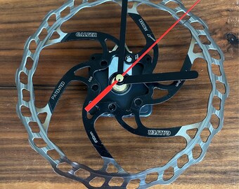 Wanduhr Uhr aus Fahrrad MTB Mountainbike Bremsscheiben, GALFER Geschenk für Radfahrer, Rennrad- und Mountainbike Fahrer