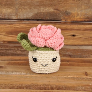 Pink Rose, Crochet Rose, Crochet Plant, Crochet Flower, Hand Made, Amigurumi, Gift for Friend, Gift for Her, Birthday Gift, Office Plant
