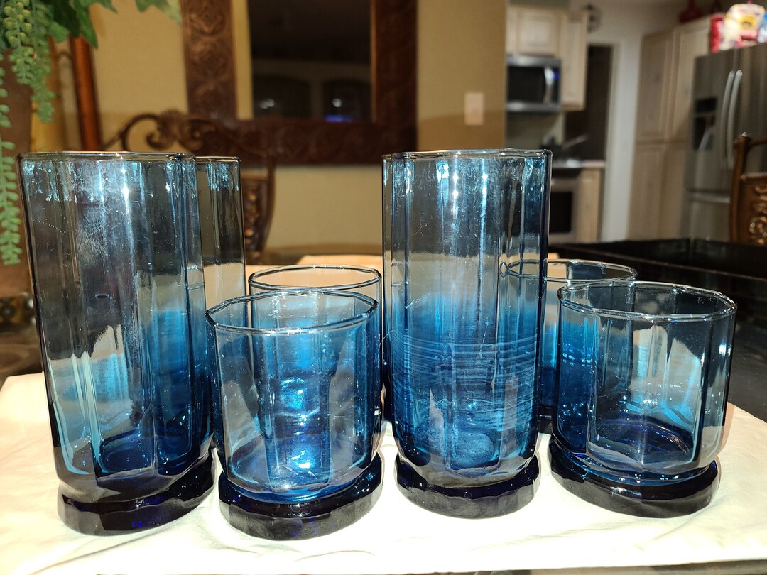 VINTAGE LOT OF 8 Blue Glasses' Dark Blue Collectable Glass Set Blue