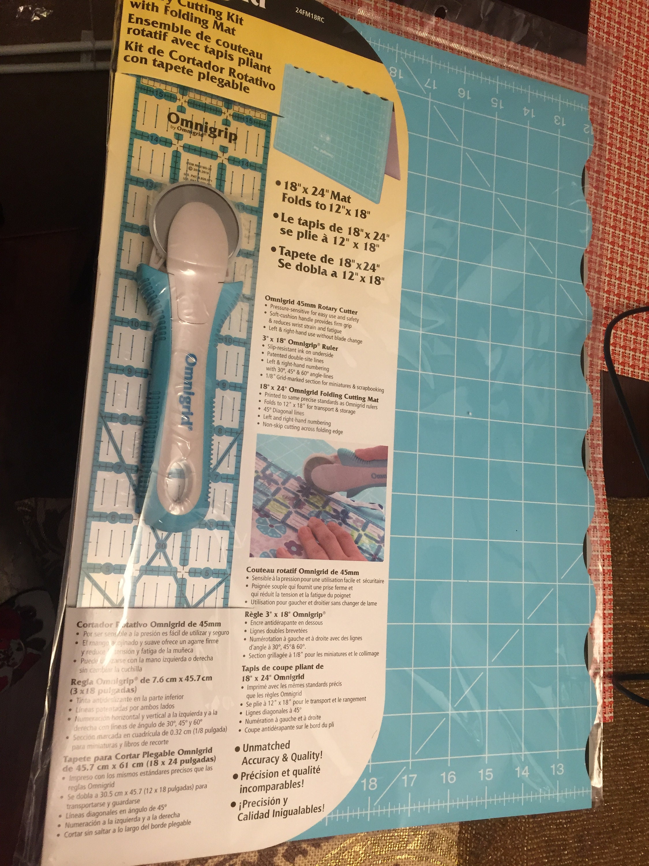 Omnigrid Rotary Cutting Kit With Folding Mat 18 X 24 Etsy