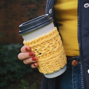 Reusable Coffee Cup Cozy | Crochet Pattern | X&#39;s Coffee Beanie Cozy