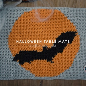 Halloween Bat and Moon placemat, table mat, tapestry crochet pdf pattern