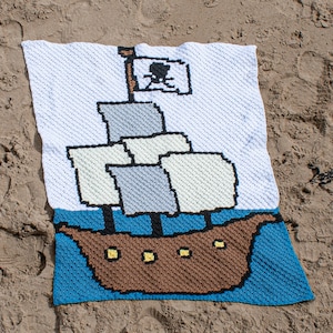 Pirate ship corner to corner blanket for children
