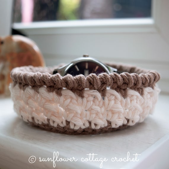 Wenona's Little Basket | Crochet Small Basket Pattern