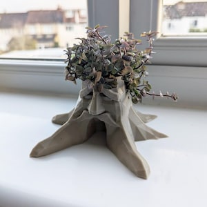 The Legend of Zelda Inspired 3D Printed Planter, The Great Deku Tree Oot LoZ Planter Pot, Good For Aqua Air Plants Or Cactus