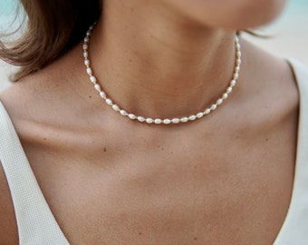 FeriaStudio | Handmade freshwater pearl necklace &quot;Lucero&quot; - rice pearls, gold pearls / silver pearls, 24k gold-plated or 925 sterling silver
