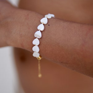 FeriaStudio | Handmade Heart Bead Bracelet Corazones - Shell Beads, Heart, Mother-of-Pearl, White, Yellow, Gold, Stainless Steel or Sterling Silver