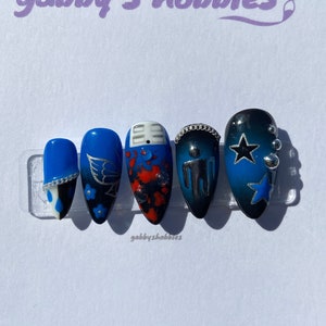 Blue Eilish nails | Black blue chrome nails