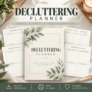 Peut inclure: Un planificateur de désencombrement avec une couverture crème ornée d'illustrations de feuilles vertes et le texte Decluttering Planner, A More Organized Home For A Calmer You. Inclut des pages pour les plans mensuels et le suivi.