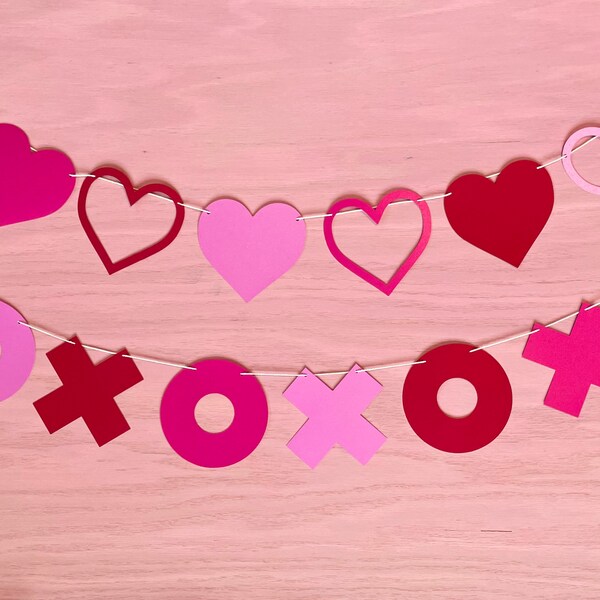 VICASKY Valentine Day Beaded Garland Banner