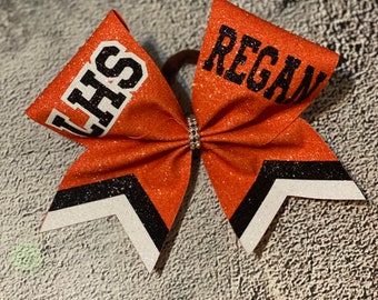 Custom Team cheer bows with names- game day bow, sideline bow, cheer bow, competition bow, hair bow, rec cheer bow