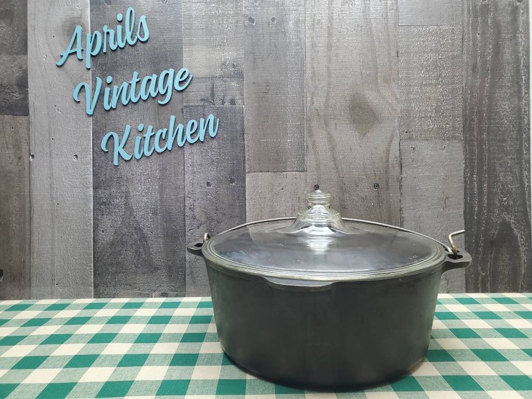 Wagner Ware Cast Iron Dutch Baking Oven With Glass Lid 1268J Sidney