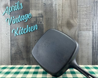 Vintage Unmarked Lodge Square Cast Iron Skillet 9.5 – The Forge