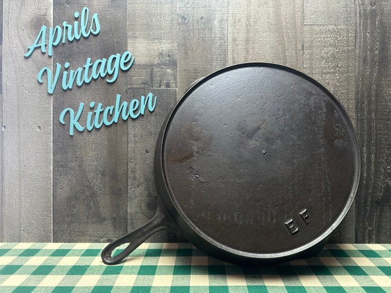 Large 12 EF Cast Iron Skillet With Assist Tab 