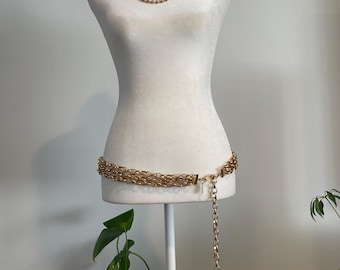 Vintage Juicy Couture Heavyweigt Golden Tone Chain Waist  display picture 3