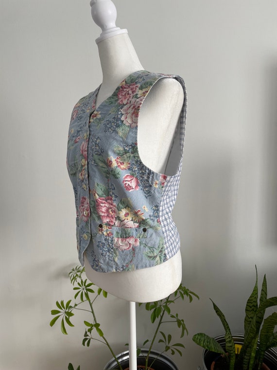 Vintage 80s/90s Lizwear Floral/Cottagecore Vest - image 4