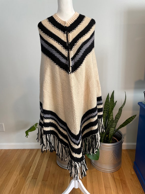 Vintage 60s/70s striped crochet afghan pullover po