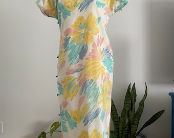 Vintage 80s Pastel Colored Floral Print Cheongsam Dress