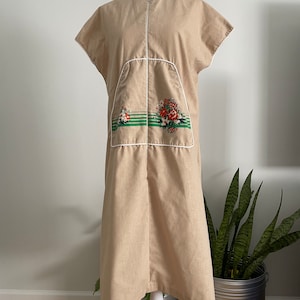 Vintage 50s/60s A-line House Dress with Painted Flowers Decor