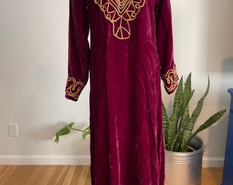 Vintage 60s Velvet Embroidered Caftan