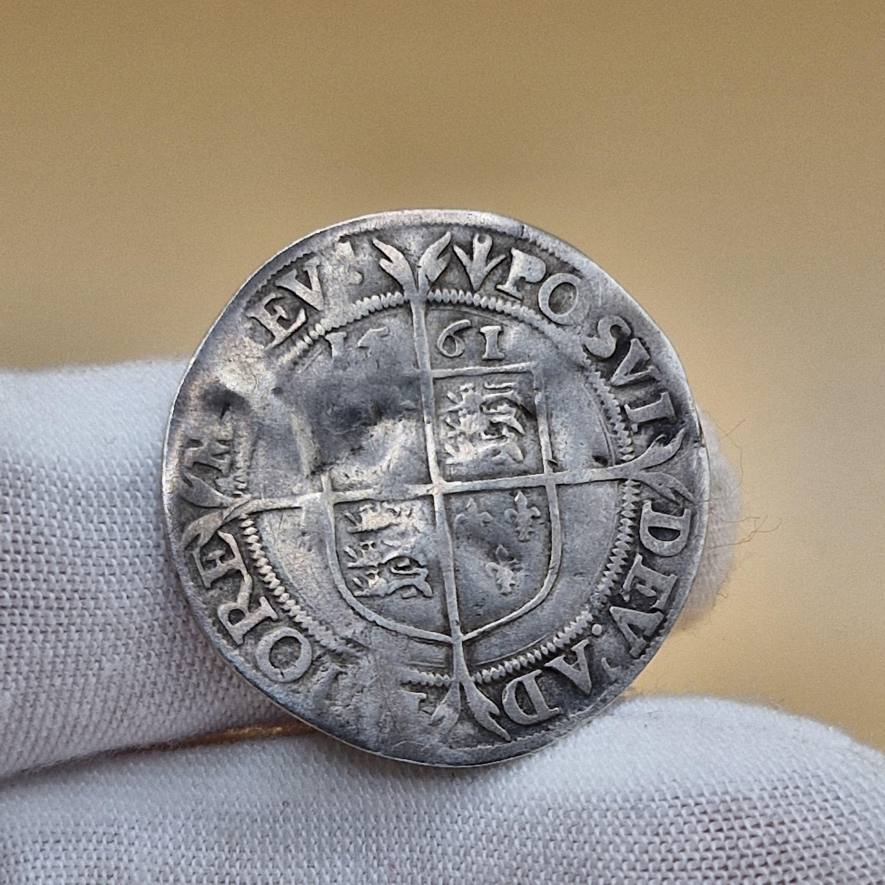 Genuine 1561 Elizabeth I Tudor Silver Sixpence - Pheon Mintmark