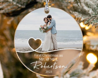 Acrylic Engagement Or Wedding Ring Ornament – Elite Custom Designz Ltd