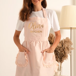 Tablier personnalisé pour femme, tablier de cuisine personnalisé, cadeau pour maman, cadeau mère, cadeau hôtesse, cadeau d'anniversaire chef à volants avec poches pour maman