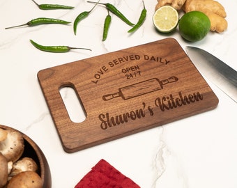 Personalized Moms Kitchen Board, Custom Mothers Day Gifts, Gift for Mom, Engraved Walnut and Bamboo Kitchen Board with Handle, Gift for Her