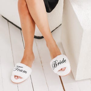 Wedding Slippers for Bride and Bridesmaids, Cute Getting Ready Gift Ideas for Bachelorette Party, Babe Slippers, Bride Gift, Mrs Slippers