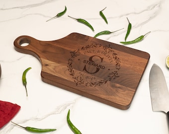 Couple Name Cutting Board, Walnut and Bamboo Kitchen Board, Mothers Day Gifts for Mom, Custom Charcuterie Board, Anniversary Gifts for Wife