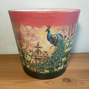 Plant pots,Plant planter,Ceramic pot,Decoupage,Planter and pot,Flower pots,Indoor pots,Outdoor pots,Garden pot,Pot and saucer,Peacock,Gift