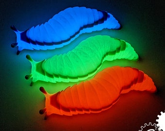 Coloured Glow In The Dark Articulated Slug 5 inches | Slinky Slug | Birthday Gifts | Fidget Toy | Desk Toy | Flexible Toy | Stocking Filler