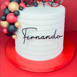 Naamtaartbedel • gepersonaliseerde taartbedel • minimalistische taartbedel