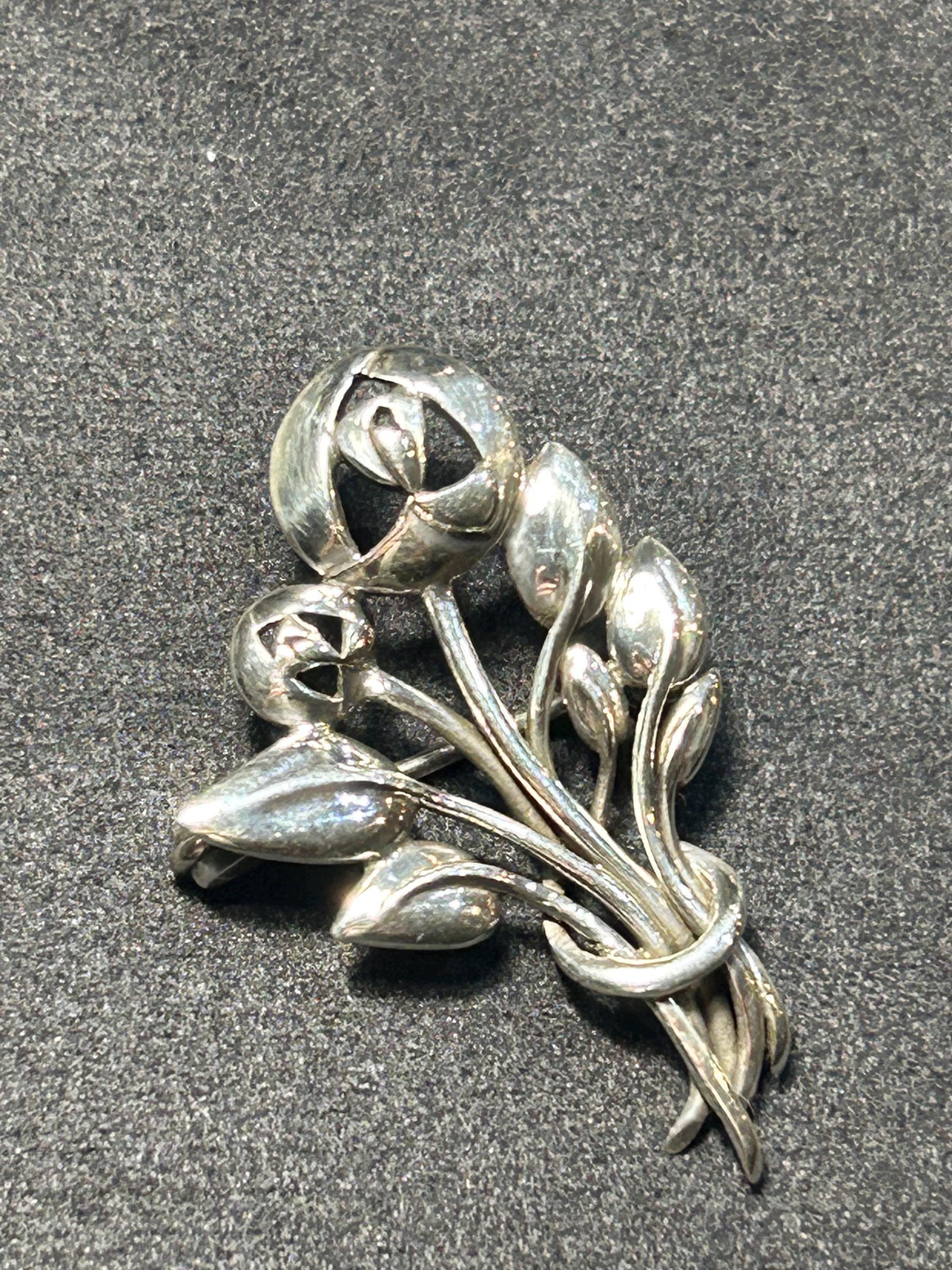 Kh Brooch - Etsy