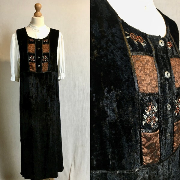Vintage Velvet Dress with Floral Embroidery up to EU40/42 UK12/14