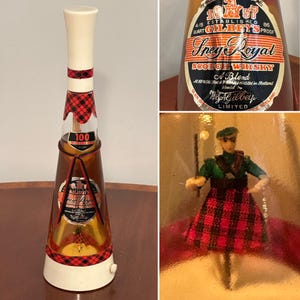 New/Sealed Vintage GILBEY&#39;S Spey Royal &quot;Dancing Scotsman&quot; Tall 17&quot; Scotch Whisky Tartan Plaid Bottle Working Music-Box Edinburgh Scotland