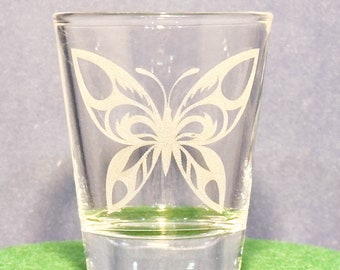 Verre à liqueur papillon gravé au laser - 1,5 oz Cadeau unique en verre