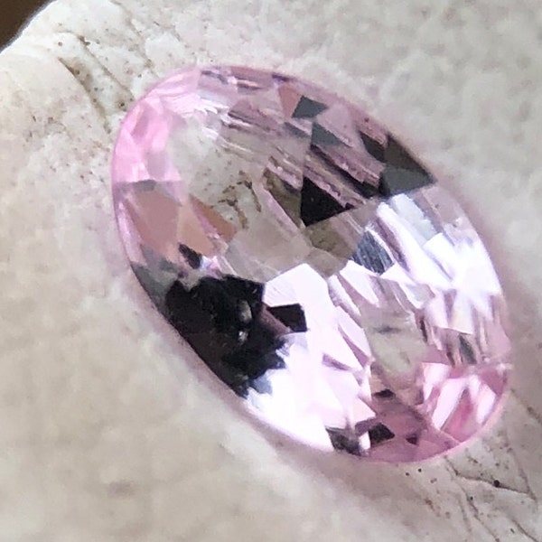 Natural High Quality Pink Zoisite Tanzanite Very Rare Pink Colour Tanzanite .20 Carat Super Rare Zoisite