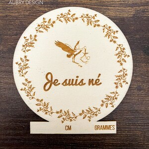 Moisniversaire en bois à l'occasion de la naissance de bébé avec pochette personnalisée. Disques étapes. Cadeau pour jeune maman.