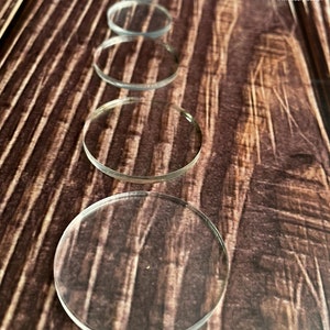 Disques en acrylique transparent (2mm) à partir de 20mm pour bijoux et créations.