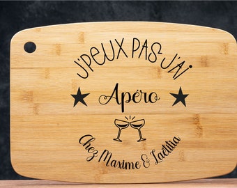 J'peux pas j'ai apéro. Planche apéro personnalisable en bambou. Parfait comme cadeau de Noël ou un cadeau d'anniversaire