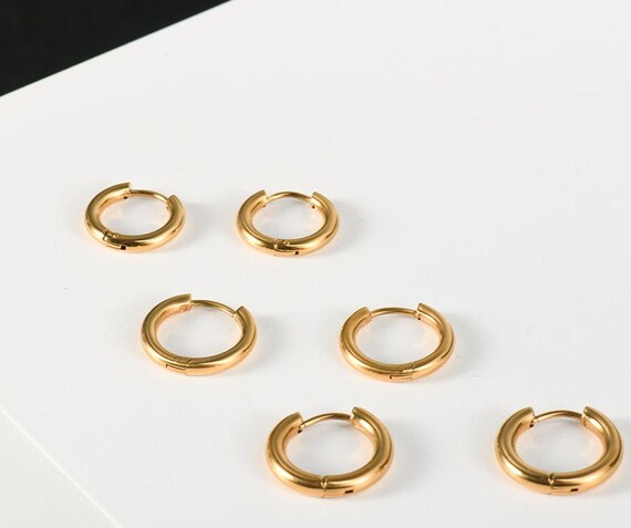 Hypoallergenic gold online huggie earrings