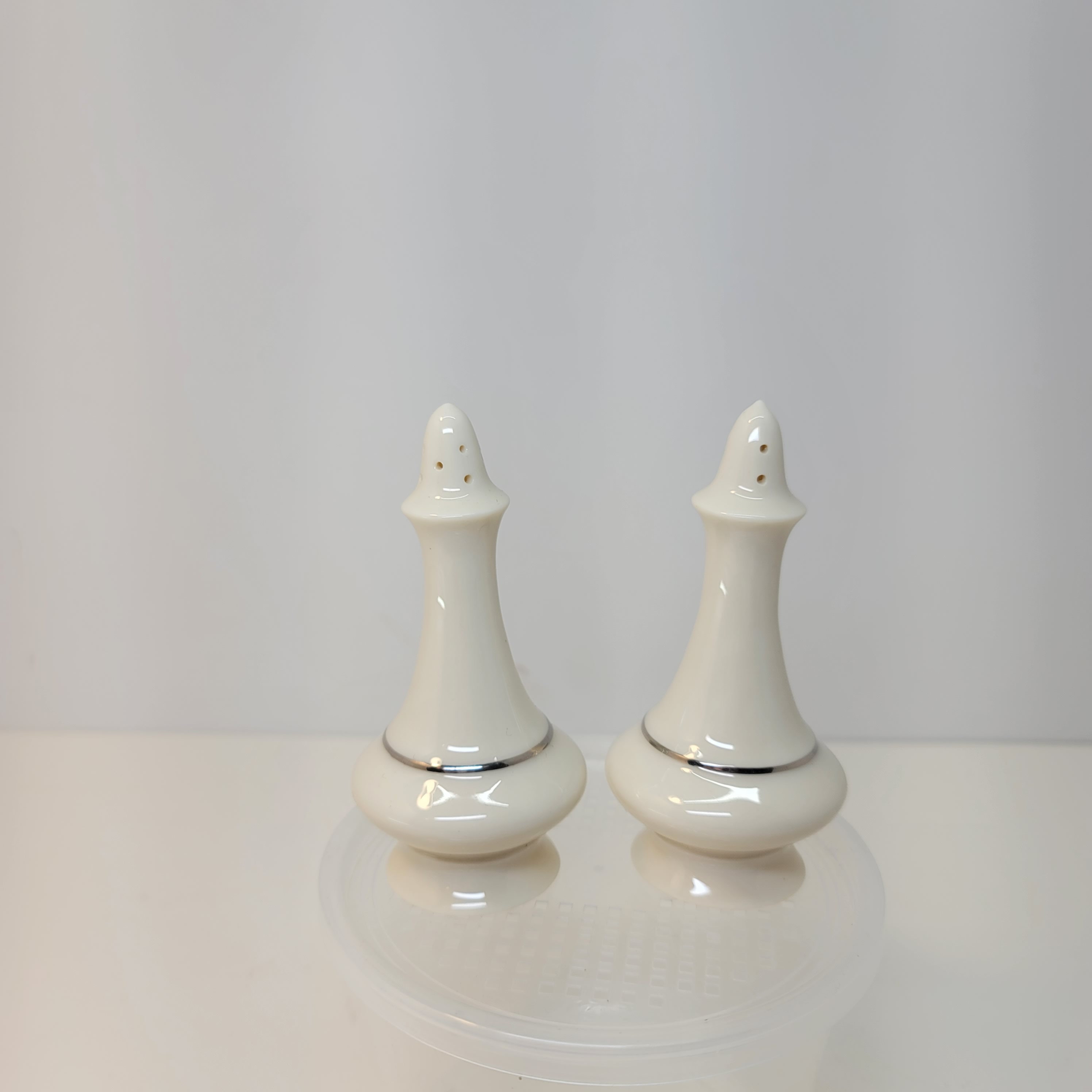 chess pieces salt and pepper grinders