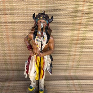 Indian Statue  - Warrior - Estatua de Indio - Guerrero